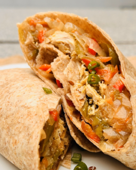 WRAP INTEGRAL DE POLLO Y VEGETALES CON ADEREZO ESPECIADO – (CL22)